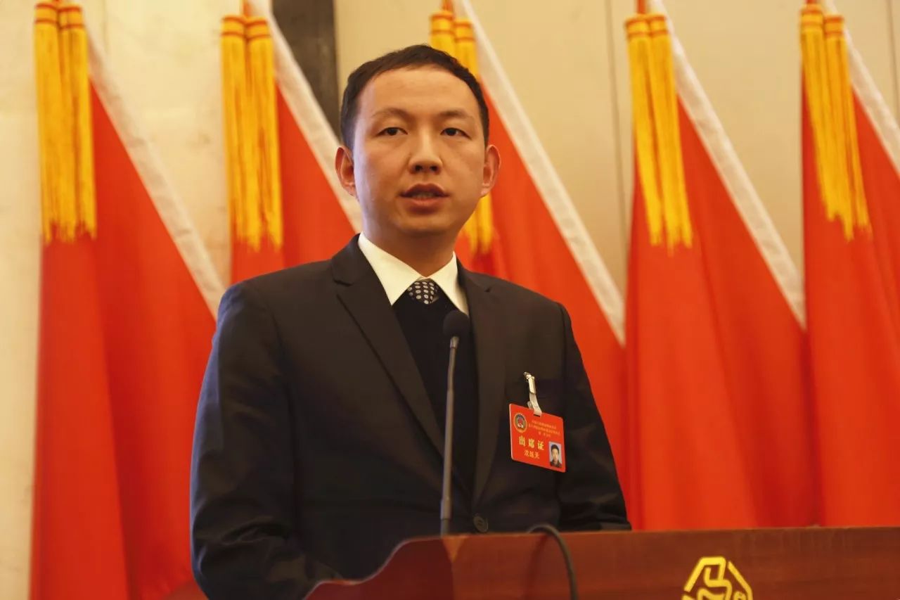 区政协常委,民革党员,浙江威亚律师事务所主任 沈越天